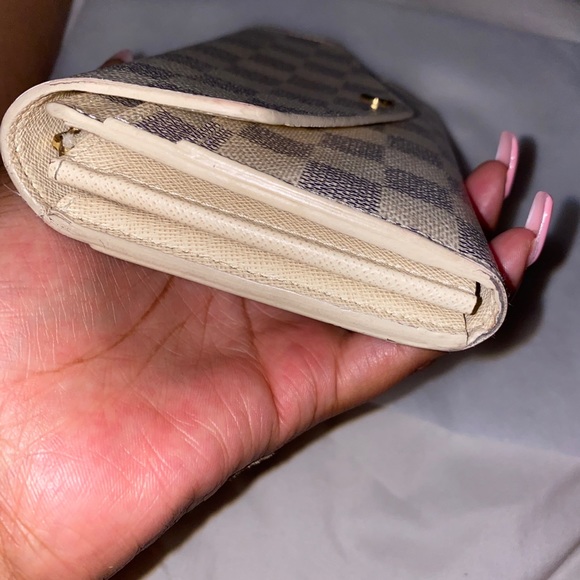 SOLD - Picture 5 of 7